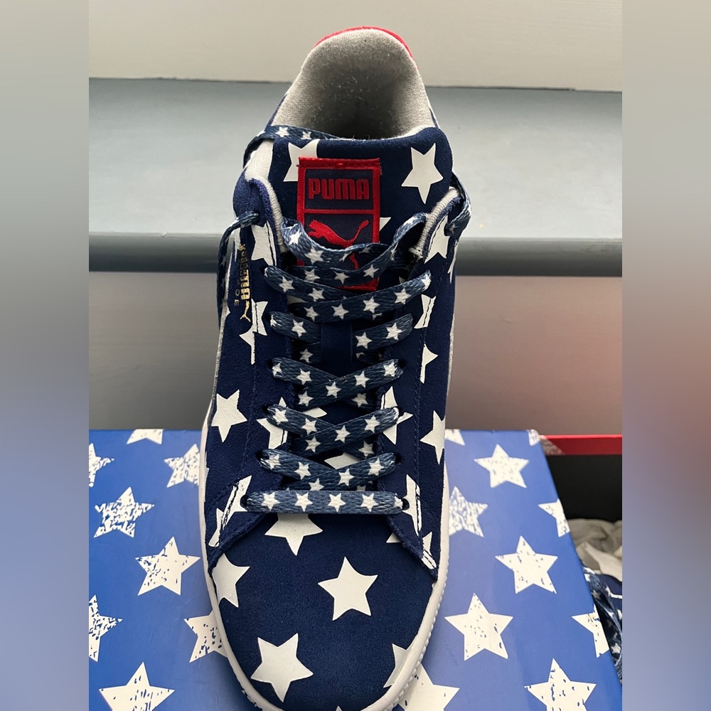Puma Navy and Gray Athletic Shoes